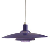 Duża fioletowa metalowa jednopunktowa lampa sufitowa/zwis z siatką firmy Jeka Metaltryk, Dania, lata 70.