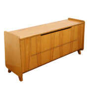 Bieliźniarka w jasnym orzechowym fornirze w połysku, František Jirák dla Tatra Nabytok, Czechosłowacja, lata 60.