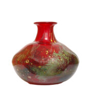Szklany ręcznie formowany wazon w czerwieniach, projekt Barbara Urbańska-Miszczyk, Huta Szkła Gospodarczego "Hortensja" w Piotrkowie Trybunalskim, lata 70.
