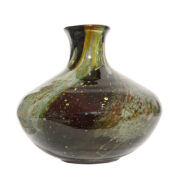 Szklany ręcznie formowany wazon w zieleniach, projekt Barbara Urbańska-Miszczyk, Huta Szkła Gospodarczego "Hortensja" w Piotrkowie Trybunalskim, lata 70.