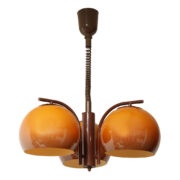 Trzypunktowa brązowo-pomarańczowa lampa wisząca z plastikowymi kloszami, Szarvasi Vas-Fémipari, TYP SzV-2031, Space Age, Węgry, lata 70.