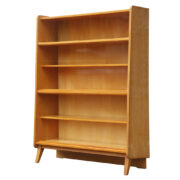 Biblioteczka/witryna w jasnym orzechowym fornirze, František Jirák dla Tatra Nabytok, Czechosłowacja, lata 60.