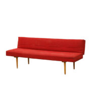 Rozkładana czerwona jednoosobowa kanapa, projekt Miroslav Navrátil dla Interier Praha, Czechosłowacja, lata 60.
