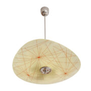 Jasno żółta szklana trzypunktowa lampa sufitowa „Parasolka” z czerwonym ręcznie malowanym geometrycznym wzorem, Napako, Czechosłowacja, lata 60.