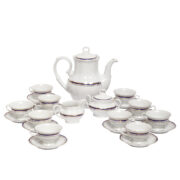 Fabrycznie nowy biały złocony porcelanowy poszerzony serwis do kawy/herbaty, ZPS "Karolina" w Jaworzynie Śląskiej, Polska, lata 60.