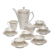 Fabrycznie nowy biały porcelanowy serwis kawowy ze złoceniami "Elżbieta", projekt Wacław Górski, ZPS Chodzież, wzór z 1958 roku