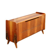 Bieliźniarka w orzechowym fornirze z pięknym rysunkiem lakierowana w połysku, František Jirák dla Tatra Nabytok, Czechosłowacja, lata 60.