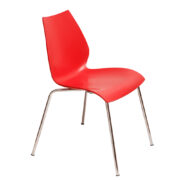 Czerwone krzesło jadalniane/biurowe "Maui" z oparciem i siedziskiem z tworzywa sztucznego osadzonymi na metalowych chromowanych nogach, proj. Vico Magistretti dla firmy Kartell, Włochy, wzór z 1983 roku