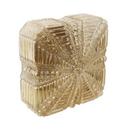 Szklany kwadratowy jednopunktowy jasno bursztynowy kinkiet osadzony w metalowym uchwycie, RZB Leuchten, Niemcy, lata 70.