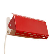 Jednopunktowy czerwony, metalowy i ażurowy kinkiet z ruchomą głowicą z poziomą i pionową orientacją, firma G&G, Holandia, lata 80.