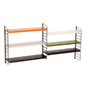 Modułowy regał na metalowej konstrukcji z sześcioma różnokolorowymi metalowymi półkami z regulowanym ustawieniem wysokości, projekt Adriaan Dekker dla firmy Tomado, Holandia, lata 60.