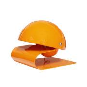 Melonowa nieduża metalowa jednopunktowa lampa biurkowa/nocna "Bugia", projekt Giuseppe Cormio dla iGuzzini, Włochy, wzór z 1975 roku.