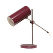 Purpurowa metalowa jednopunktowa masywna lampa biurkowa z regulowaną wysokością i ruchomym kloszem, TYP B4025/1-1, Zakłady MEOS, Polska, lata 70.