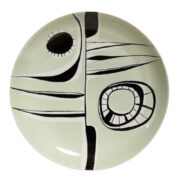 Jasno miętowy porcelanowy dekoracyjny talerz/patera z geometrycznym czarno-białym wzorem , Zakłady Porcelany Stołowej "Karolina" w Jaworzynie Śląskiej, Polska, lata 60.