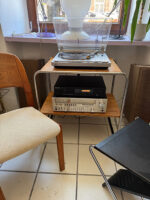 Stolik/konsola B12 z dwoma fornirowanymi blatami osadzonych na metalowych chromowanych giętych rurkach, projekt Marcel Breuer, Bauhaus, wzór z lat 30. - obrazek 8