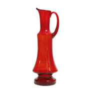 Szklany czerwony dzbanek/amfora, Huta Szkła Gospodarczego "Sudety" w Szczytnej Śląskiej, Polska, lata 70.
