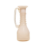 Jasno różowy ręcznie formowany szklany wazon z oplotem, projekt Barbara Świstacka, Krakowski Instytut Szkła i Ceramiki, Polska, lata 70.