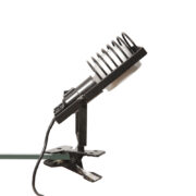 Czarna jednopunktowa metalowa lampa zaciskowa z serii Syntesi model „Pinza”(Szczypce) mocowana szczypcami, projekt Ernesto Gismondi dla Artemide, Włochy, wzór z 1976 roku