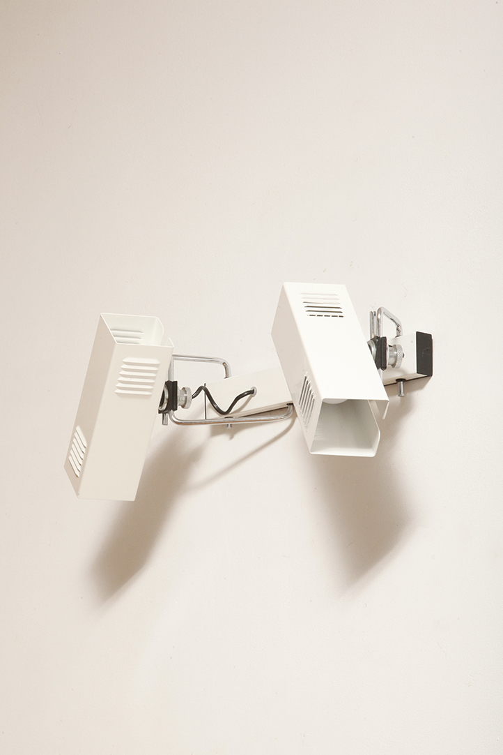 prl design, antique shop, lampa space age, antyk sklep warszawa, design store, lampa prl, antique store, wisząca lampa retro, italian vintage lamp, sklep retro, lampa vintage, design store warsaw, kinkiet vintage, space age wall lamp, retro shop warsaw, space age, mleczna lampa wiszaca, white lamp, włoski kinkiet vintage, retro sklep warszawa, space age lamp, lampa wiszca prl, retro shop, szklany kinkiet vintage, lampa, vintage shop warsaw, space age style, wisząca lampa vintage, vintage shop, szkło murano, lamp design, vintage store warsaw, vintage hanging lamp, vintage sklep warszawa, vintage store, vintage italian wall lamp, vintage lamp, retro store warsaw, retro lamp, antique shop warsaw, sklep vintage, vintage sconce, prl style, szklana lampa, lampa retro, antique store warsaw, design shop, vintage ceiling lamp, design shop warsaw, white glass lamp, italian lamp, retro store, vintage wall lamp, design sklep warszawa, italian style, antyk sklep, design sklep Dwupunktowa pozioma biała metalowa lampa ścienna/kinkiet z ruchomymi kloszami na chromowanej konstrukcji, Space Age, Włochy, lata 70 - obrazek 12