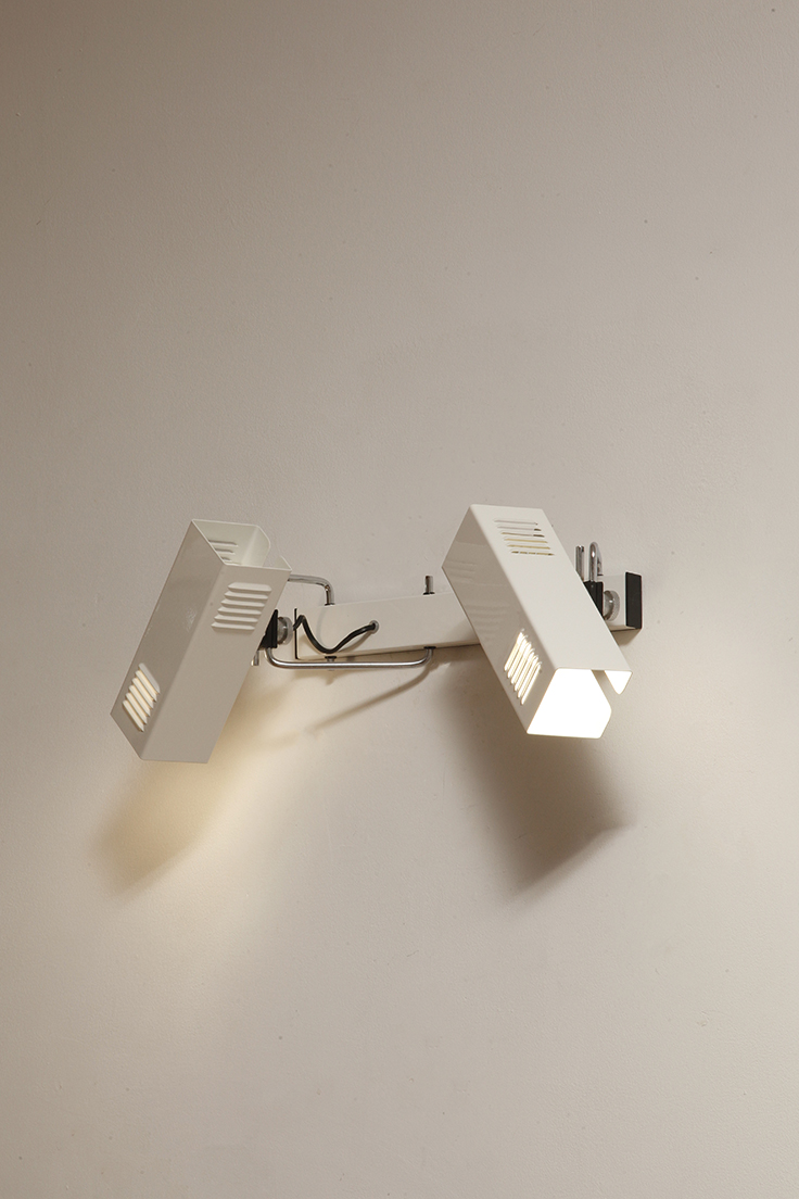 prl design, antique shop, lampa space age, antyk sklep warszawa, design store, lampa prl, antique store, wisząca lampa retro, italian vintage lamp, sklep retro, lampa vintage, design store warsaw, kinkiet vintage, space age wall lamp, retro shop warsaw, space age, mleczna lampa wiszaca, white lamp, włoski kinkiet vintage, retro sklep warszawa, space age lamp, lampa wiszca prl, retro shop, szklany kinkiet vintage, lampa, vintage shop warsaw, space age style, wisząca lampa vintage, vintage shop, szkło murano, lamp design, vintage store warsaw, vintage hanging lamp, vintage sklep warszawa, vintage store, vintage italian wall lamp, vintage lamp, retro store warsaw, retro lamp, antique shop warsaw, sklep vintage, vintage sconce, prl style, szklana lampa, lampa retro, antique store warsaw, design shop, vintage ceiling lamp, design shop warsaw, white glass lamp, italian lamp, retro store, vintage wall lamp, design sklep warszawa, italian style, antyk sklep, design sklep Dwupunktowa pozioma biała metalowa lampa ścienna/kinkiet z ruchomymi kloszami na chromowanej konstrukcji, Space Age, Włochy, lata 70 - obrazek 14