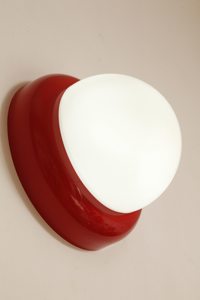 lampa retro, antique store warsaw, design shop, vintage ceiling lamp, design shop warsaw, white glass lamp, italian lamp, retro store, vintage wall lamp, design sklep warszawa, italian style, antyk sklep, design sklep, prl design, antique shop, lampa space age, antyk sklep warszawa, design store, lampa prl, antique store, wisząca lampa retro, italian vintage lamp, sklep retro, lampa vintage, design store warsaw, kinkiet vintage, space age wall lamp, retro shop warsaw, space age, mleczna lampa wiszaca, white lamp, włoski kinkiet vintage, retro sklep warszawa, space age lamp, lampa wiszca prl, retro shop, szklany kinkiet vintage, lampa, vintage shop warsaw, space age style, wisząca lampa vintage, vintage shop, szkło murano, lamp design, vintage store warsaw, vintage hanging lamp, vintage sklep warszawa, vintage store, vintage italian wall lamp, vintage lamp, retro store warsaw, retro lamp, antique shop warsaw, sklep vintage, vintage sconce, prl style, szklana lampa Jednopunktowa w kształcie kopuły okrągła szklana biała lampa ścienna/kinkiet/plafon z czerwoną oprawą z tworzywa sztucznego, Space Age, Sozzi Illuminazione, Włochy, lata 80. - obrazek 14