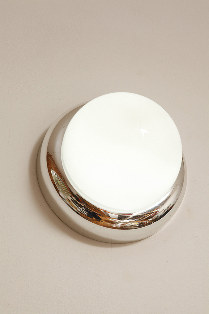 lampa retro, antique store warsaw, design shop, vintage ceiling lamp, design shop warsaw, white glass lamp, italian lamp, retro store, vintage wall lamp, design sklep warszawa, italian style, antyk sklep, design sklep, prl design, antique shop, lampa space age, antyk sklep warszawa, design store, lampa prl, antique store, wisząca lampa retro, italian vintage lamp, sklep retro, lampa vintage, design store warsaw, kinkiet vintage, space age wall lamp, retro shop warsaw, space age, mleczna lampa wiszaca, white lamp, włoski kinkiet vintage, retro sklep warszawa, space age lamp, lampa wiszca prl, retro shop, szklany kinkiet vintage, lampa, vintage shop warsaw, space age style, wisząca lampa vintage, vintage shop, szkło murano, lamp design, vintage store warsaw, vintage hanging lamp, vintage sklep warszawa, vintage store, vintage italian wall lamp, vintage lamp, retro store warsaw, retro lamp, antique shop warsaw, sklep vintage, vintage sconce, prl style, szklana lampa Jednopunktowa w kształcie kopuły okrągła szklana biała lampa ścienna/kinkiet/plafon ze srebrną oprawą z tworzywa sztucznego, Space Age, Sozzi Illuminazione, Włochy, lata 80. - obrazek 14