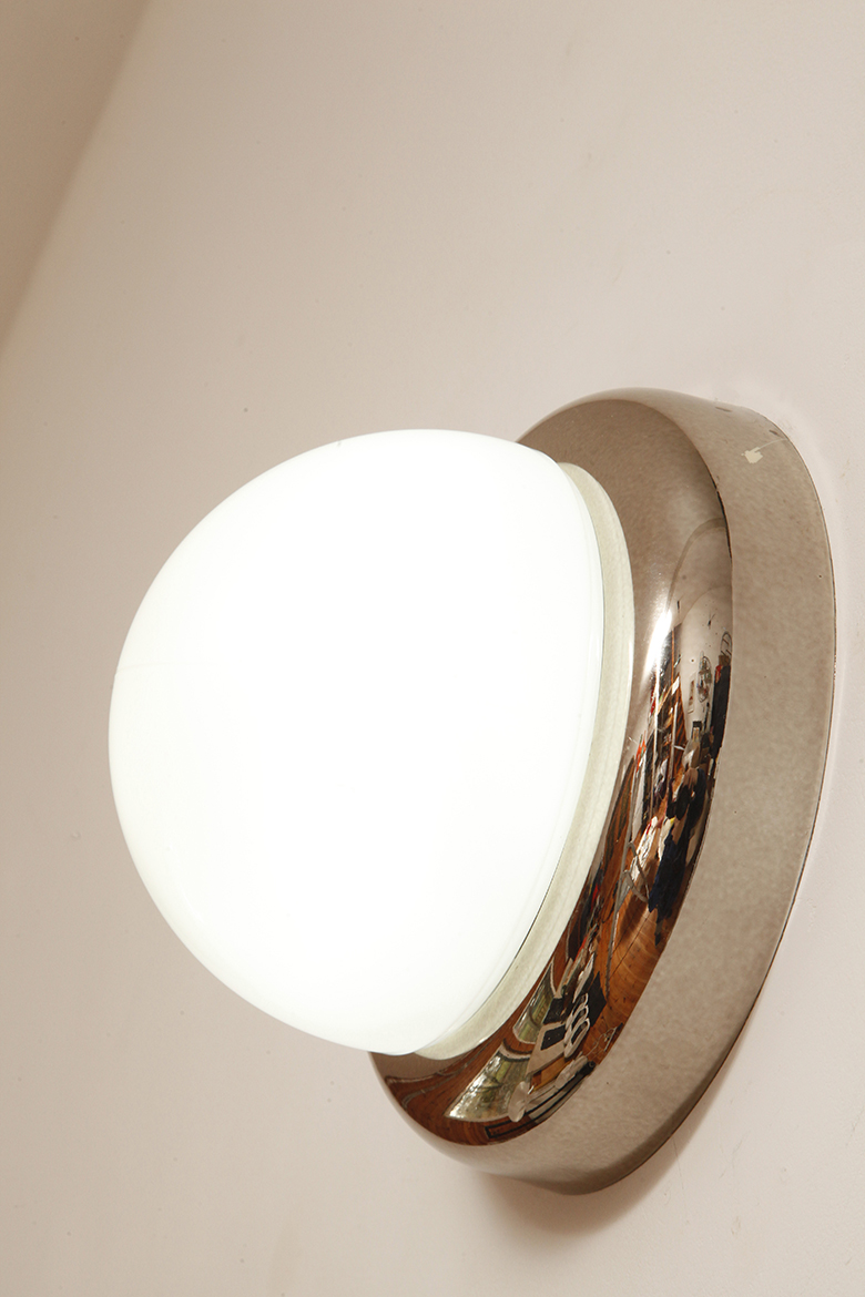 lampa retro, antique store warsaw, design shop, vintage ceiling lamp, design shop warsaw, white glass lamp, italian lamp, retro store, vintage wall lamp, design sklep warszawa, italian style, antyk sklep, design sklep, prl design, antique shop, lampa space age, antyk sklep warszawa, design store, lampa prl, antique store, wisząca lampa retro, italian vintage lamp, sklep retro, lampa vintage, design store warsaw, kinkiet vintage, space age wall lamp, retro shop warsaw, space age, mleczna lampa wiszaca, white lamp, włoski kinkiet vintage, retro sklep warszawa, space age lamp, lampa wiszca prl, retro shop, szklany kinkiet vintage, lampa, vintage shop warsaw, space age style, wisząca lampa vintage, vintage shop, szkło murano, lamp design, vintage store warsaw, vintage hanging lamp, vintage sklep warszawa, vintage store, vintage italian wall lamp, vintage lamp, retro store warsaw, retro lamp, antique shop warsaw, sklep vintage, vintage sconce, prl style, szklana lampa Jednopunktowa w kształcie kopuły okrągła szklana biała lampa ścienna/kinkiet/plafon ze srebrno-złotą melanżową oprawą z tworzywa sztucznego, Space Age, Sozzi Illuminazione, Włochy, lata 80. - obrazek 15