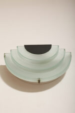 Jednopunktowy kinkiet/lampa ścienna z akrylowym kaskadowym kloszem w morskim kolorze, styl Memphis, firma Massive, Belgia, lata 90. - obrazek 18