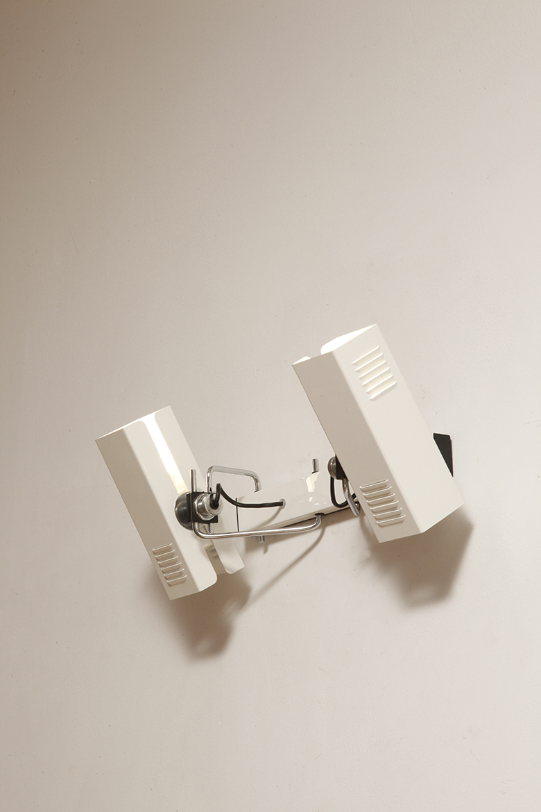 prl design, antique shop, lampa space age, antyk sklep warszawa, design store, lampa prl, antique store, wisząca lampa retro, italian vintage lamp, sklep retro, lampa vintage, design store warsaw, kinkiet vintage, space age wall lamp, retro shop warsaw, space age, mleczna lampa wiszaca, white lamp, włoski kinkiet vintage, retro sklep warszawa, space age lamp, lampa wiszca prl, retro shop, szklany kinkiet vintage, lampa, vintage shop warsaw, space age style, wisząca lampa vintage, vintage shop, szkło murano, lamp design, vintage store warsaw, vintage hanging lamp, vintage sklep warszawa, vintage store, vintage italian wall lamp, vintage lamp, retro store warsaw, retro lamp, antique shop warsaw, sklep vintage, vintage sconce, prl style, szklana lampa, lampa retro, antique store warsaw, design shop, vintage ceiling lamp, design shop warsaw, white glass lamp, italian lamp, retro store, vintage wall lamp, design sklep warszawa, italian style, antyk sklep, design sklep Dwupunktowa pozioma biała metalowa lampa ścienna/kinkiet z ruchomymi kloszami na chromowanej konstrukcji, Space Age, Włochy, lata 70 - obrazek 19