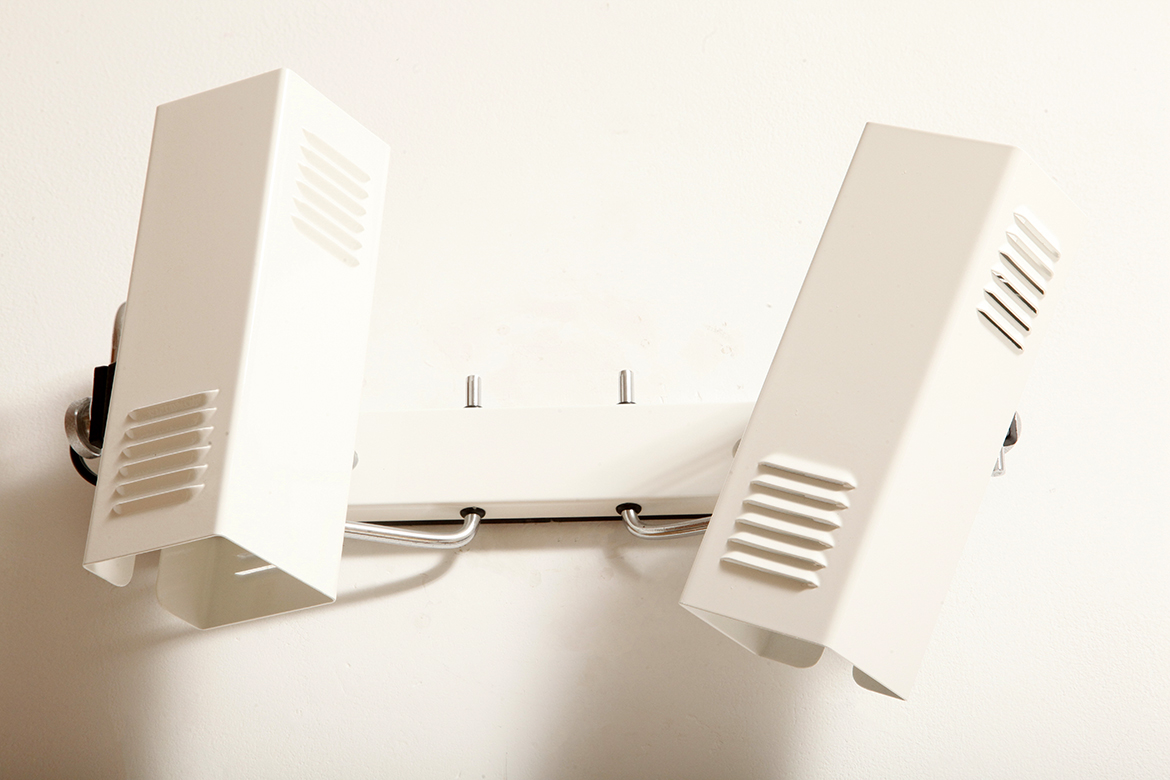 prl design, antique shop, lampa space age, antyk sklep warszawa, design store, lampa prl, antique store, wisząca lampa retro, italian vintage lamp, sklep retro, lampa vintage, design store warsaw, kinkiet vintage, space age wall lamp, retro shop warsaw, space age, mleczna lampa wiszaca, white lamp, włoski kinkiet vintage, retro sklep warszawa, space age lamp, lampa wiszca prl, retro shop, szklany kinkiet vintage, lampa, vintage shop warsaw, space age style, wisząca lampa vintage, vintage shop, szkło murano, lamp design, vintage store warsaw, vintage hanging lamp, vintage sklep warszawa, vintage store, vintage italian wall lamp, vintage lamp, retro store warsaw, retro lamp, antique shop warsaw, sklep vintage, vintage sconce, prl style, szklana lampa, lampa retro, antique store warsaw, design shop, vintage ceiling lamp, design shop warsaw, white glass lamp, italian lamp, retro store, vintage wall lamp, design sklep warszawa, italian style, antyk sklep, design sklep Dwupunktowa pozioma biała metalowa lampa ścienna/kinkiet z ruchomymi kloszami na chromowanej konstrukcji, Space Age, Włochy, lata 70 - obrazek 20