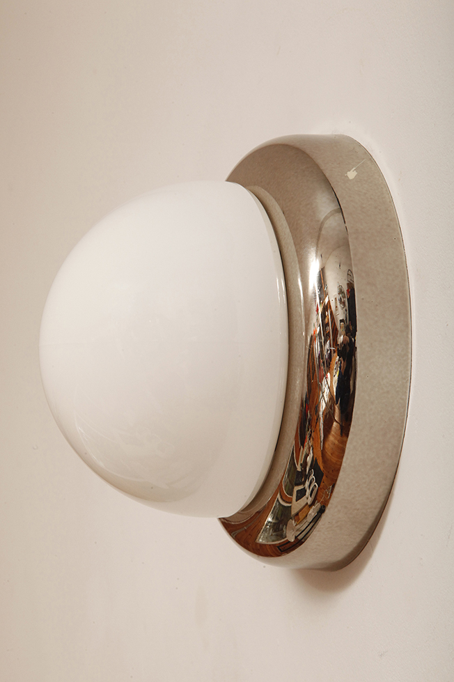 lampa retro, antique store warsaw, design shop, vintage ceiling lamp, design shop warsaw, white glass lamp, italian lamp, retro store, vintage wall lamp, design sklep warszawa, italian style, antyk sklep, design sklep, prl design, antique shop, lampa space age, antyk sklep warszawa, design store, lampa prl, antique store, wisząca lampa retro, italian vintage lamp, sklep retro, lampa vintage, design store warsaw, kinkiet vintage, space age wall lamp, retro shop warsaw, space age, mleczna lampa wiszaca, white lamp, włoski kinkiet vintage, retro sklep warszawa, space age lamp, lampa wiszca prl, retro shop, szklany kinkiet vintage, lampa, vintage shop warsaw, space age style, wisząca lampa vintage, vintage shop, szkło murano, lamp design, vintage store warsaw, vintage hanging lamp, vintage sklep warszawa, vintage store, vintage italian wall lamp, vintage lamp, retro store warsaw, retro lamp, antique shop warsaw, sklep vintage, vintage sconce, prl style, szklana lampa Jednopunktowa w kształcie kopuły okrągła szklana biała lampa ścienna/kinkiet/plafon ze srebrno-złotą melanżową oprawą z tworzywa sztucznego, Space Age, Sozzi Illuminazione, Włochy, lata 80. - obrazek 2