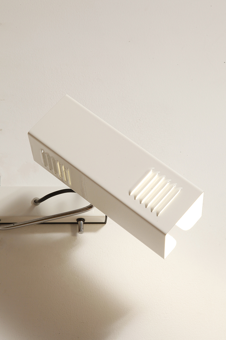 prl design, antique shop, lampa space age, antyk sklep warszawa, design store, lampa prl, antique store, wisząca lampa retro, italian vintage lamp, sklep retro, lampa vintage, design store warsaw, kinkiet vintage, space age wall lamp, retro shop warsaw, space age, mleczna lampa wiszaca, white lamp, włoski kinkiet vintage, retro sklep warszawa, space age lamp, lampa wiszca prl, retro shop, szklany kinkiet vintage, lampa, vintage shop warsaw, space age style, wisząca lampa vintage, vintage shop, szkło murano, lamp design, vintage store warsaw, vintage hanging lamp, vintage sklep warszawa, vintage store, vintage italian wall lamp, vintage lamp, retro store warsaw, retro lamp, antique shop warsaw, sklep vintage, vintage sconce, prl style, szklana lampa, lampa retro, antique store warsaw, design shop, vintage ceiling lamp, design shop warsaw, white glass lamp, italian lamp, retro store, vintage wall lamp, design sklep warszawa, italian style, antyk sklep, design sklep Dwupunktowa pozioma biała metalowa lampa ścienna/kinkiet z ruchomymi kloszami na chromowanej konstrukcji, Space Age, Włochy, lata 70 - obrazek 21