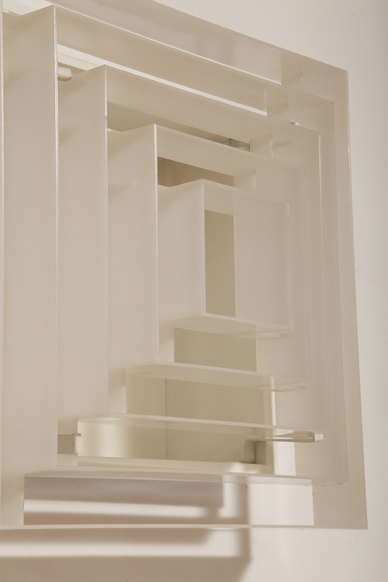 scandinavian lamp, antique shop warsaw, duński design, retro sklep warszawa, scandinavian style, antique store warsaw, retro shop, vintage shop warsaw, vintage wall lamp, antyk sklep, vintage shop, vintage store warsaw, metal lamp, antyk sklep warszawa, vintage store, retro store warsaw, lampa vintage, scandinavian vintage lamp, sklep vintage, design shop warsaw, danish design, metal vintage lamp, design shop, design sklep warszawa, lampa retro, wall lamp lyfa, retro store, danish lamp, antique shop, duńska lampa, design sklep, danish ceiling lamp, antique store, danish hanging lamp, design store, vintage lamp, design store warsaw, vintage danish lamp, kinkiet lyfa, sklep retro, scandinavian design, vintage sklep warszawa, danish retro lamp, lyfa wall lamp, retro shop warsaw Duży jednopunktowy biały kwadratowy podtynkowy kinkiet/lampa ścienna/plafon „Kvadrat” / „Kvadratlampen” z geometrycznym dyfuzorem z tworzywa sztucznego, projekt Nils Andersen & Salli Besiakow dla Lyfa, Dania, wzór z 1972 roku - obrazek 30