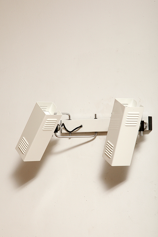 prl design, antique shop, lampa space age, antyk sklep warszawa, design store, lampa prl, antique store, wisząca lampa retro, italian vintage lamp, sklep retro, lampa vintage, design store warsaw, kinkiet vintage, space age wall lamp, retro shop warsaw, space age, mleczna lampa wiszaca, white lamp, włoski kinkiet vintage, retro sklep warszawa, space age lamp, lampa wiszca prl, retro shop, szklany kinkiet vintage, lampa, vintage shop warsaw, space age style, wisząca lampa vintage, vintage shop, szkło murano, lamp design, vintage store warsaw, vintage hanging lamp, vintage sklep warszawa, vintage store, vintage italian wall lamp, vintage lamp, retro store warsaw, retro lamp, antique shop warsaw, sklep vintage, vintage sconce, prl style, szklana lampa, lampa retro, antique store warsaw, design shop, vintage ceiling lamp, design shop warsaw, white glass lamp, italian lamp, retro store, vintage wall lamp, design sklep warszawa, italian style, antyk sklep, design sklep Dwupunktowa pozioma biała metalowa lampa ścienna/kinkiet z ruchomymi kloszami na chromowanej konstrukcji, Space Age, Włochy, lata 70 - obrazek 33