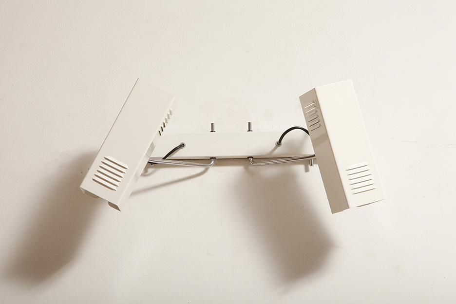 prl design, antique shop, lampa space age, antyk sklep warszawa, design store, lampa prl, antique store, wisząca lampa retro, italian vintage lamp, sklep retro, lampa vintage, design store warsaw, kinkiet vintage, space age wall lamp, retro shop warsaw, space age, mleczna lampa wiszaca, white lamp, włoski kinkiet vintage, retro sklep warszawa, space age lamp, lampa wiszca prl, retro shop, szklany kinkiet vintage, lampa, vintage shop warsaw, space age style, wisząca lampa vintage, vintage shop, szkło murano, lamp design, vintage store warsaw, vintage hanging lamp, vintage sklep warszawa, vintage store, vintage italian wall lamp, vintage lamp, retro store warsaw, retro lamp, antique shop warsaw, sklep vintage, vintage sconce, prl style, szklana lampa, lampa retro, antique store warsaw, design shop, vintage ceiling lamp, design shop warsaw, white glass lamp, italian lamp, retro store, vintage wall lamp, design sklep warszawa, italian style, antyk sklep, design sklep Dwupunktowa pozioma biała metalowa lampa ścienna/kinkiet z ruchomymi kloszami na chromowanej konstrukcji, Space Age, Włochy, lata 70 - obrazek 38