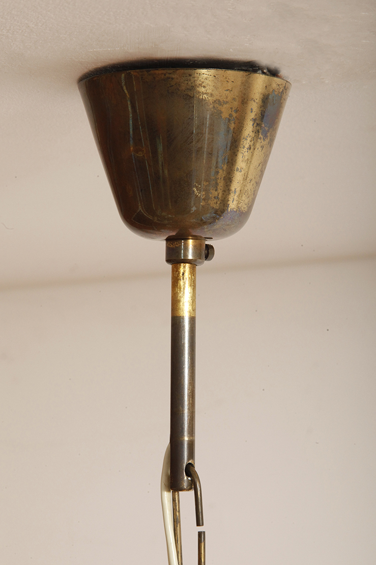 lampa napako, lamp design, vintage shop warsaw, lampa vintage, lampa boho, lampa sufitowa vintage, vintage lamp, antique shop warsaw, vintage hanging lamp, boho vintage, czeska lampa sufitowa retro, 1960., antique store warsaw, retro lamp, lampa vintage boho, hanging vintage lamp napako, 60., antyk sklep, retro style, retro shop, 1960s, antyk sklep warszawa, vintage light, vintage shop, czech design, szklana lampa vintage, czech vintage lamp, vintage, vintage store, vintage ceiling lamp, hanging glass lamp, lamp, sklep vintage, mid century modern, Železnobrodskié Sklo, vintage chandeler, czechoslovakia, design shop, made in prl, lampa vintage Železnobrodskié Sklo, retro glass lamp, 60's, retro shop warsaw, meble prl, Železnobrodskié Sklo ceiling lamp, napako vintage lamp, mid century lamp, retro sklep warszawa, retro, Železnobrodskié Sklo vintage lamp Kaskadowa trzypoziomowa jednopunktowa lampa sufitowa w stylu boho złożona z przeźroczystych szklanych wisiorków i czarnych szklanych pałeczek wiszących na trzech metalowych obręczach w kolorze starego złota, Typ 18-01, Železnobrodskié Sklo, Czechosłowacja, lata 50. - obrazek 40