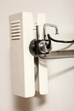 Dwupunktowa pozioma biała metalowa lampa ścienna/kinkiet z ruchomymi kloszami na chromowanej konstrukcji, Space Age, Włochy, lata 70 - obrazek 46