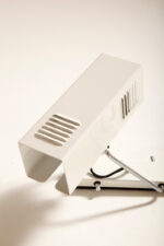 Dwupunktowa pozioma biała metalowa lampa ścienna/kinkiet z ruchomymi kloszami na chromowanej konstrukcji, Space Age, Włochy, lata 70 - obrazek 47