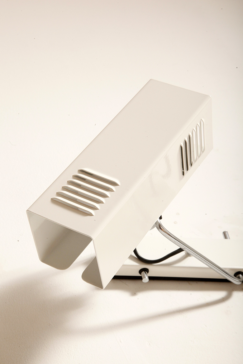 prl design, antique shop, lampa space age, antyk sklep warszawa, design store, lampa prl, antique store, wisząca lampa retro, italian vintage lamp, sklep retro, lampa vintage, design store warsaw, kinkiet vintage, space age wall lamp, retro shop warsaw, space age, mleczna lampa wiszaca, white lamp, włoski kinkiet vintage, retro sklep warszawa, space age lamp, lampa wiszca prl, retro shop, szklany kinkiet vintage, lampa, vintage shop warsaw, space age style, wisząca lampa vintage, vintage shop, szkło murano, lamp design, vintage store warsaw, vintage hanging lamp, vintage sklep warszawa, vintage store, vintage italian wall lamp, vintage lamp, retro store warsaw, retro lamp, antique shop warsaw, sklep vintage, vintage sconce, prl style, szklana lampa, lampa retro, antique store warsaw, design shop, vintage ceiling lamp, design shop warsaw, white glass lamp, italian lamp, retro store, vintage wall lamp, design sklep warszawa, italian style, antyk sklep, design sklep Dwupunktowa pozioma biała metalowa lampa ścienna/kinkiet z ruchomymi kloszami na chromowanej konstrukcji, Space Age, Włochy, lata 70 - obrazek 47