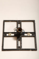 Jednopunktowa kwadratowa lekka lakierowana na kremowo w połysku lampa ścienna/kinkiet "Scudo" (Tarcza)z tłoczonego aluminium, Space Age, firma Fael, Włochy, lata 70 - obrazek 52