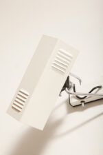 Dwupunktowa pozioma biała metalowa lampa ścienna/kinkiet z ruchomymi kloszami na chromowanej konstrukcji, Space Age, Włochy, lata 70 - obrazek 58