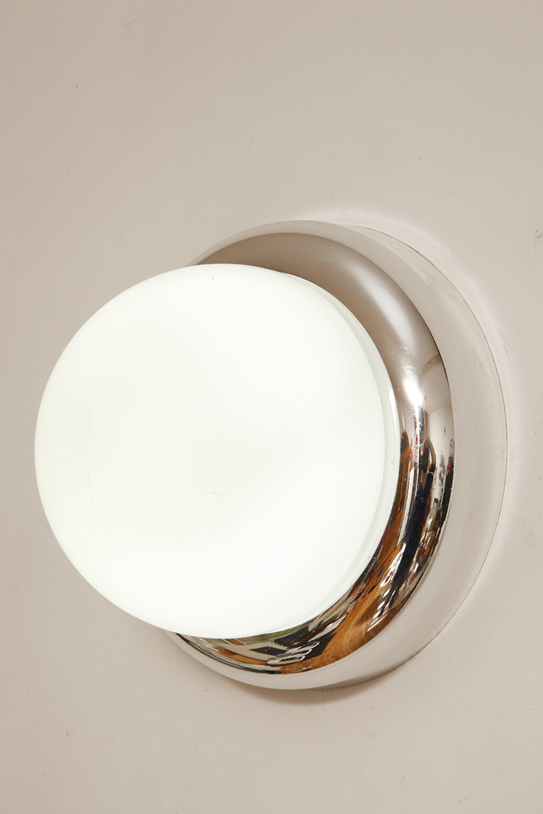 lampa retro, antique store warsaw, design shop, vintage ceiling lamp, design shop warsaw, white glass lamp, italian lamp, retro store, vintage wall lamp, design sklep warszawa, italian style, antyk sklep, design sklep, prl design, antique shop, lampa space age, antyk sklep warszawa, design store, lampa prl, antique store, wisząca lampa retro, italian vintage lamp, sklep retro, lampa vintage, design store warsaw, kinkiet vintage, space age wall lamp, retro shop warsaw, space age, mleczna lampa wiszaca, white lamp, włoski kinkiet vintage, retro sklep warszawa, space age lamp, lampa wiszca prl, retro shop, szklany kinkiet vintage, lampa, vintage shop warsaw, space age style, wisząca lampa vintage, vintage shop, szkło murano, lamp design, vintage store warsaw, vintage hanging lamp, vintage sklep warszawa, vintage store, vintage italian wall lamp, vintage lamp, retro store warsaw, retro lamp, antique shop warsaw, sklep vintage, vintage sconce, prl style, szklana lampa Jednopunktowa w kształcie kopuły okrągła szklana biała lampa ścienna/kinkiet/plafon ze srebrną oprawą z tworzywa sztucznego, Space Age, Sozzi Illuminazione, Włochy, lata 80. - obrazek 7