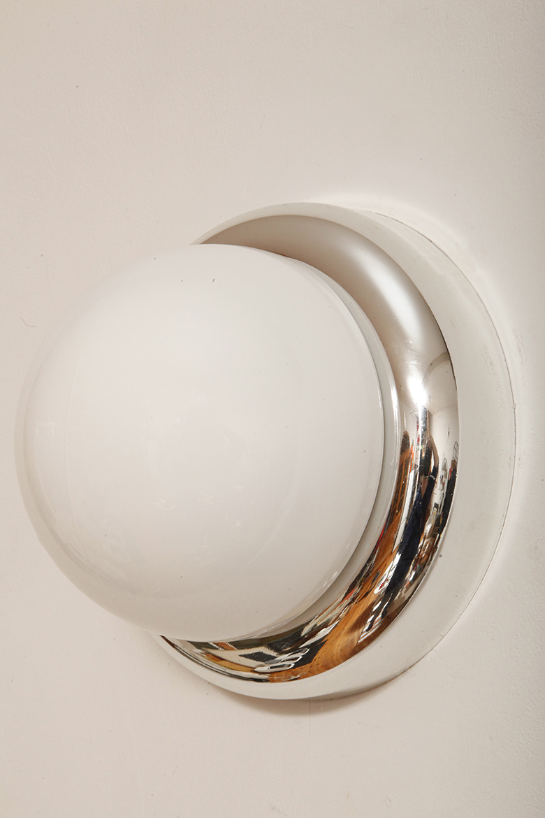 lampa retro, antique store warsaw, design shop, vintage ceiling lamp, design shop warsaw, white glass lamp, italian lamp, retro store, vintage wall lamp, design sklep warszawa, italian style, antyk sklep, design sklep, prl design, antique shop, lampa space age, antyk sklep warszawa, design store, lampa prl, antique store, wisząca lampa retro, italian vintage lamp, sklep retro, lampa vintage, design store warsaw, kinkiet vintage, space age wall lamp, retro shop warsaw, space age, mleczna lampa wiszaca, white lamp, włoski kinkiet vintage, retro sklep warszawa, space age lamp, lampa wiszca prl, retro shop, szklany kinkiet vintage, lampa, vintage shop warsaw, space age style, wisząca lampa vintage, vintage shop, szkło murano, lamp design, vintage store warsaw, vintage hanging lamp, vintage sklep warszawa, vintage store, vintage italian wall lamp, vintage lamp, retro store warsaw, retro lamp, antique shop warsaw, sklep vintage, vintage sconce, prl style, szklana lampa Jednopunktowa w kształcie kopuły okrągła szklana biała lampa ścienna/kinkiet/plafon ze srebrną oprawą z tworzywa sztucznego, Space Age, Sozzi Illuminazione, Włochy, lata 80. - obrazek 8