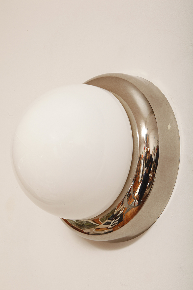 lampa retro, antique store warsaw, design shop, vintage ceiling lamp, design shop warsaw, white glass lamp, italian lamp, retro store, vintage wall lamp, design sklep warszawa, italian style, antyk sklep, design sklep, prl design, antique shop, lampa space age, antyk sklep warszawa, design store, lampa prl, antique store, wisząca lampa retro, italian vintage lamp, sklep retro, lampa vintage, design store warsaw, kinkiet vintage, space age wall lamp, retro shop warsaw, space age, mleczna lampa wiszaca, white lamp, włoski kinkiet vintage, retro sklep warszawa, space age lamp, lampa wiszca prl, retro shop, szklany kinkiet vintage, lampa, vintage shop warsaw, space age style, wisząca lampa vintage, vintage shop, szkło murano, lamp design, vintage store warsaw, vintage hanging lamp, vintage sklep warszawa, vintage store, vintage italian wall lamp, vintage lamp, retro store warsaw, retro lamp, antique shop warsaw, sklep vintage, vintage sconce, prl style, szklana lampa Jednopunktowa w kształcie kopuły okrągła szklana biała lampa ścienna/kinkiet/plafon ze srebrno-złotą melanżową oprawą z tworzywa sztucznego, Space Age, Sozzi Illuminazione, Włochy, lata 80. - obrazek 10