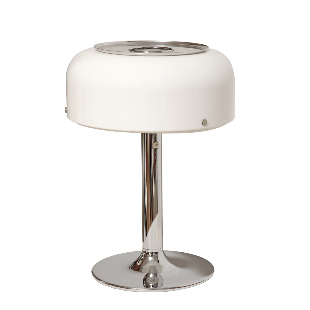 space age lamp, Anders Pehrson, design store, Knubbling lamp, design store warsaw, space age design, Anders Pehrson vintage lamp, sklep retro, lampa Knubbling, vintage sklep warszawa, lampa space age, lampa Anders Pehrson, retro shop warsaw, lampa biurkowa Knubbling, antique shop warsaw, vintage floor lamp, lampa space age Anders Pehrson, retro sklep warszawa, Knubbling desk lamp, antique store warsaw, retro shop, lampa vintage Anders Pehrson, vintage shop warsaw, space age Knubbling lamp, sweden design, vintage shop, lampa Ateljé Lyktan, vintage store warsaw, szwedzka lampa vintage, vintage store, Ateljé Lyktan, retro store warsaw, vintage lamp, space age floor lamp, sklep vintage, Ateljé Lyktan lamp, design shop warsaw, lampa prl, lampa podłogowa space age, design shop, Ateljé Lyktan vintage lamp, design sklep warszawa, lampa vintage, antyk sklep, retro store, antique shop, space age, antyk sklep warszawa, design sklep, antique store Masywna chromowana metalowa jednopunktowa lampa biurkowa/gabinetowa "Knubbling" z dużym kloszem z mlecznego pleksiglasu, projekt Anders Pehrson dla Ateljé Lyktan, Space Age, Szwecja, wzór z 1971 roku - obrazek 1