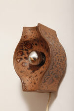 Brązowa cętkowana jednopunktowa nieduża ceramiczna lampa ścienna / kinkiet w stylu projektu Cari Zalloni dla Leola, Space Age, Niemcy, lata 70. - obrazek 11