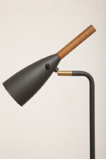 Grafitowa metalowa smukła i minimalistyczna jednopunktowa lampa podłogowa z ruchomym kloszem "Pure 10", projekt Bønnelycke MDD dla Nordlux, Dania, po 2010 roku - obrazek 14