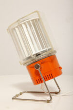 Biało pomarańczowy nieduży dwubiegowy wentylator biurkowy/biurowy z tworzywa sztucznego z ruchomą głowicą i przeźroczystym ruchomym kołnierzem, TYP QLII 7020.7, Niemiecka Republika Demokratyczna, lata 70. - obrazek 14