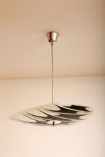 Asymetryczna mlecznobiało-czarna trzypunktowa szklana lampa sufitowa „Parasolka” malowana w geometryczne wzory, Kamenický Šenov, Czechosłowacja, lata 60. - obrazek 15