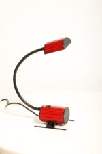 Jednopunktowa czerwono-czarna lampa biurkowa/nocna/lampa ścienna/kinkiet "Ciao 1170" z kloszem na ruchomym giętym ramieniu, projekt Ezio Didone dla firmy Arteluce, Włochy, lata 80. - obrazek 17
